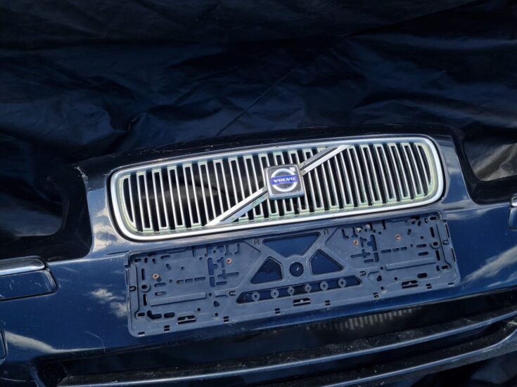 Priekšējais buferis priekš VOLVO V70 2007