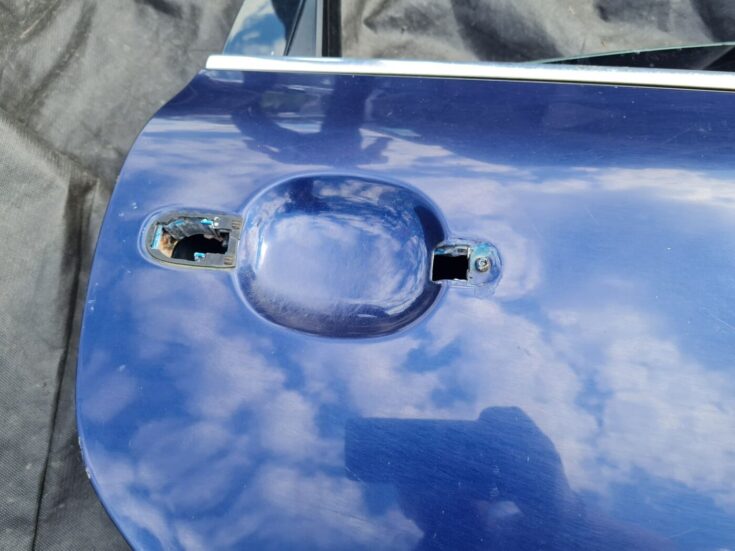 Aizmugurējās labās durvis priekš VW PASSAT 2000 BLUE
