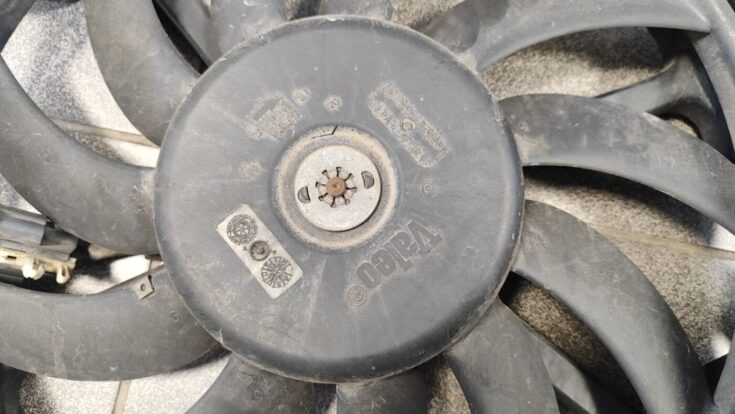 Dzesēšanas radiatora ventilators priekš CHRYSLER VOYAGER 2006