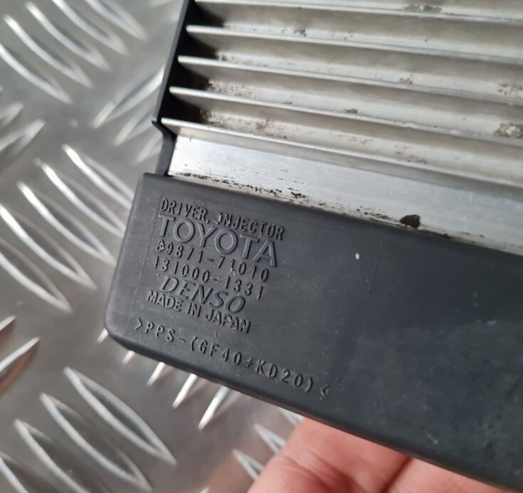 Degvielas smidzinātāju vadības bloks priekš TOYOTA AVENSIS 2007