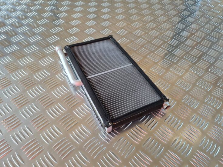 Apsildes sistēmas radiators priekš AUDI A6 2008