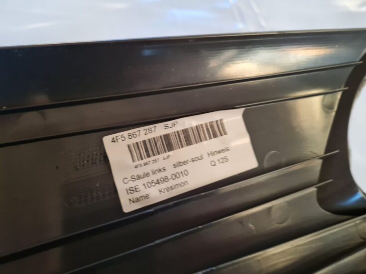 Aizmugurējas salona statnes apdare priekš AUDI A6 2008