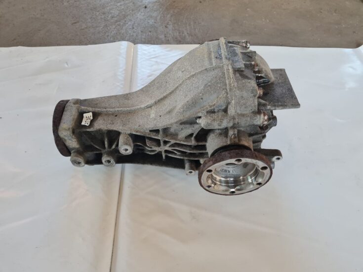 Aizmugurējais reduktors priekš AUDI A6 2008
