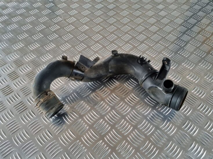 Gaisa filtra korpusa caurule priekš VW GOLF IV 1999