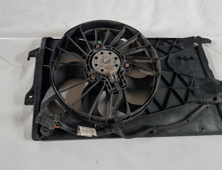 Dzesēšanas radiatora ventilators priekš OPEL MERIVA 2004