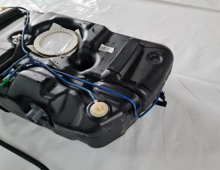 Degvielas tvertne priekš OPEL MERIVA 2004