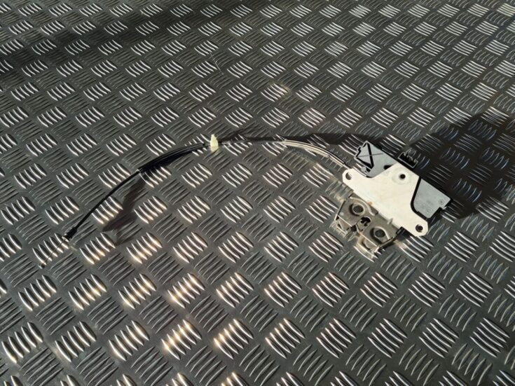 Bagāžnieka vāka slēdzene priekš VOLVO S80 2007 Black