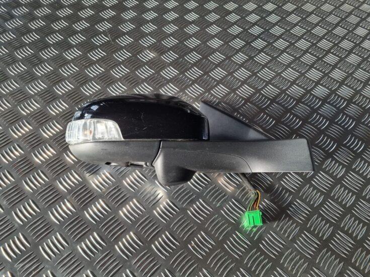 Ārējais spogulis, pa labi priekš VOLVO S80 2007 Black