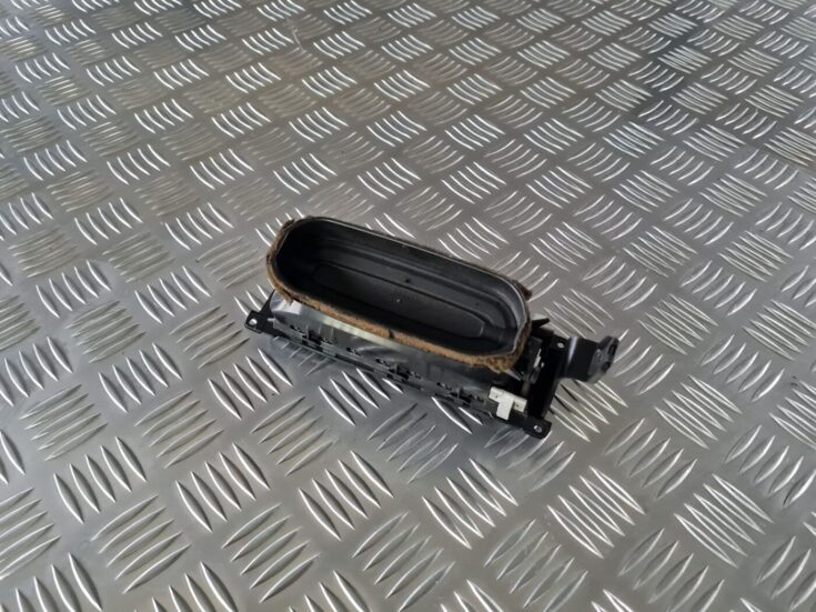 Mērinstrumentu paneļa gaisa vads, pa labi priekš VOLVO S80 2007 Black