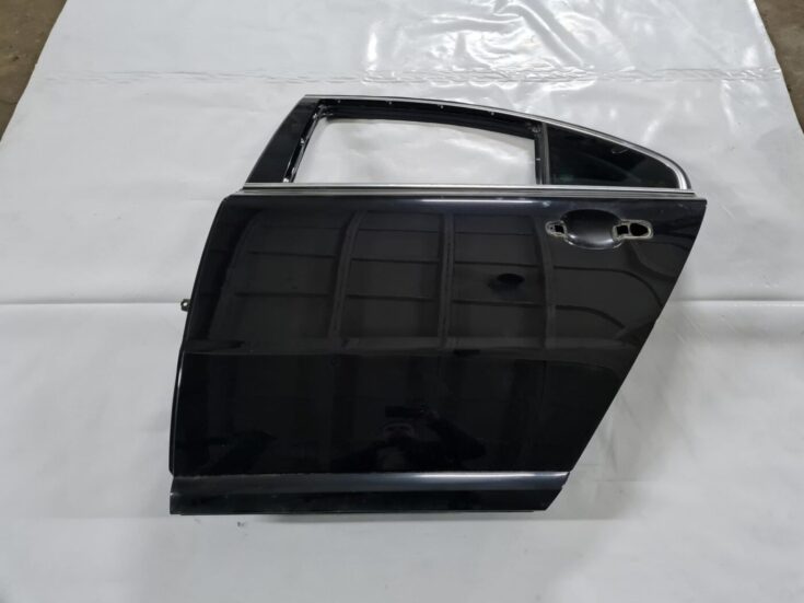 Aizmugurējās kreisās durvis priekš VOLVO S80 2007 Black