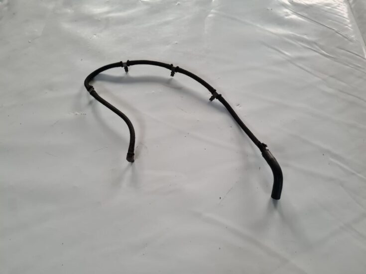 Degvielas atgriešanas caurule priekš VOLVO S80 2007 Black