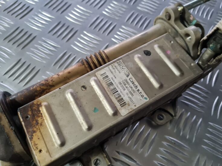 EGR vārsta dzesētājs priekš TOYOTA AVENSIS 2010