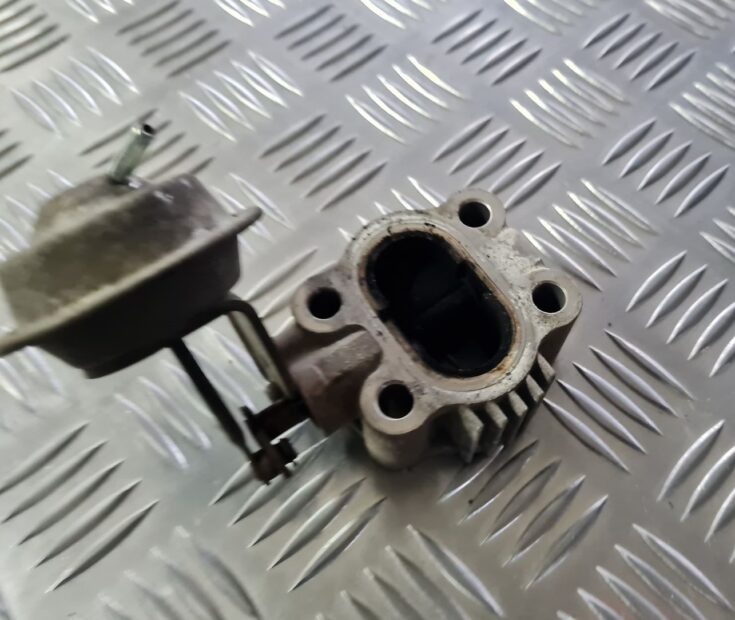 EGR vārsts priekš TOYOTA AVENSIS 2010