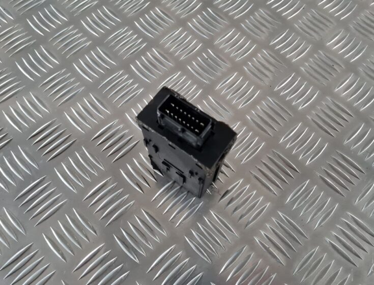 Durvju vadības bloks priekš CITROEN C8 2005