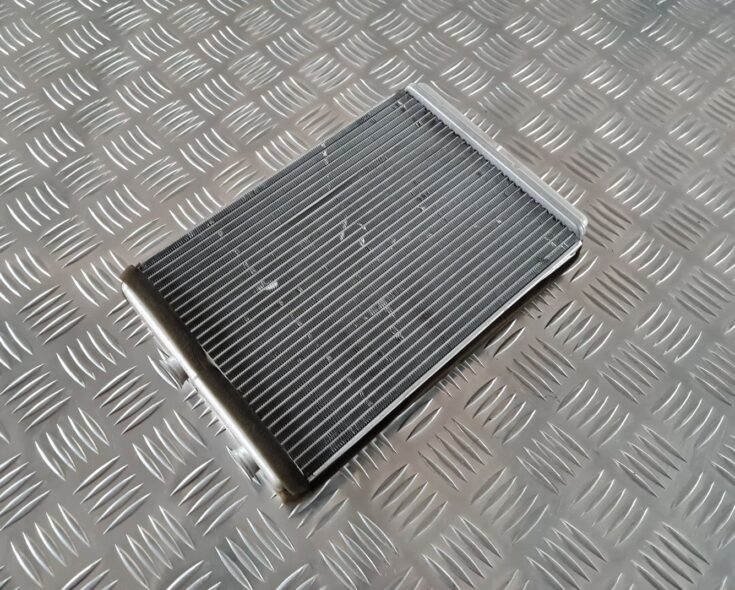 Apsildes sistēmas radiators priekš CITROEN C8 2005