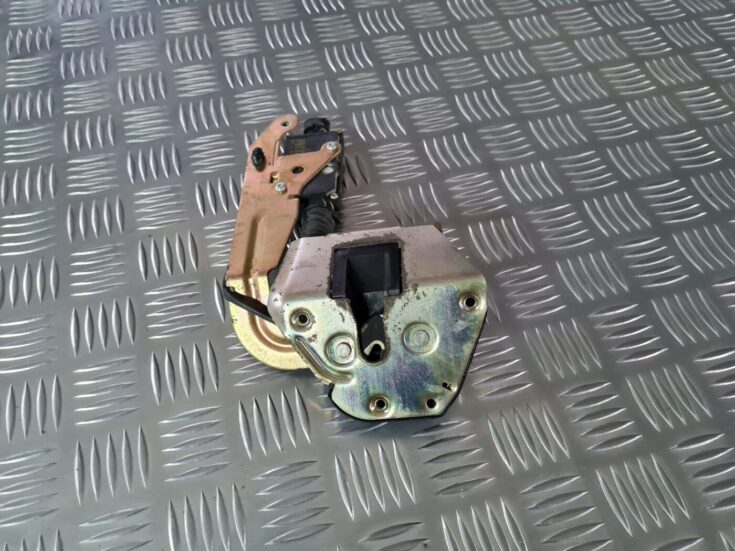 Aizmugurējo labo durvju slēdzene priekš CITROEN C8 2005