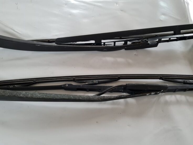 Vējstikla slotu turētājs priekš CITROEN C8 2005
