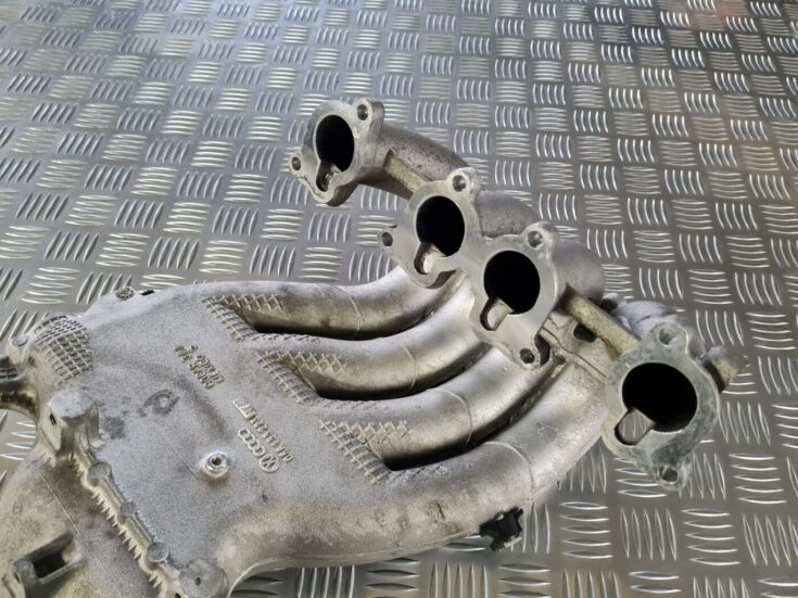 Ieplūdes kolektors priekš VW GOLF IV 1999