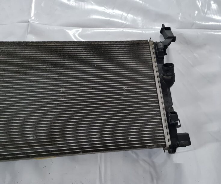 Dzesēšanas radiators priekš RENAULT LAGUNA 2008