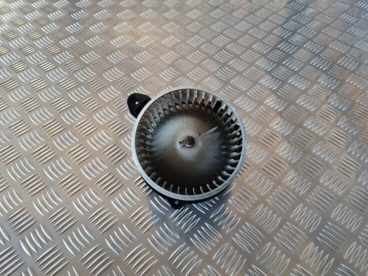 Salona ventilators priekš AUDI A6 1998