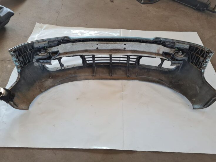 Priekšējais buferis priekš AUDI A6 1998