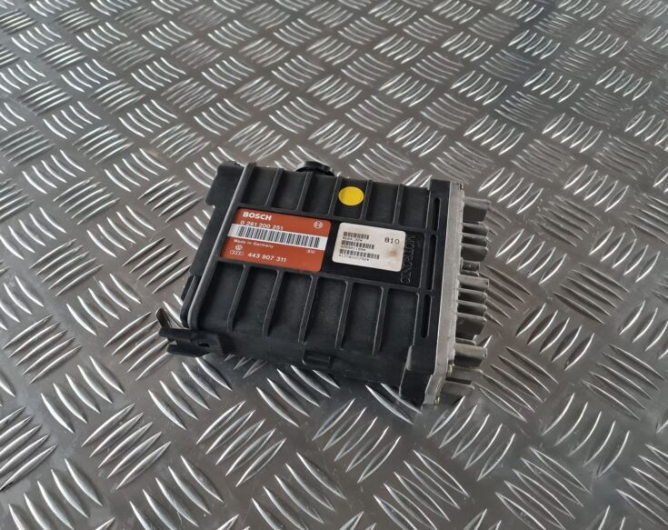 Dzinēja vadības bloks priekš AUDI 80 1991