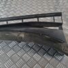 Vējstikla uzlikas (deflektora) režģis priekš AUDI 80 1991