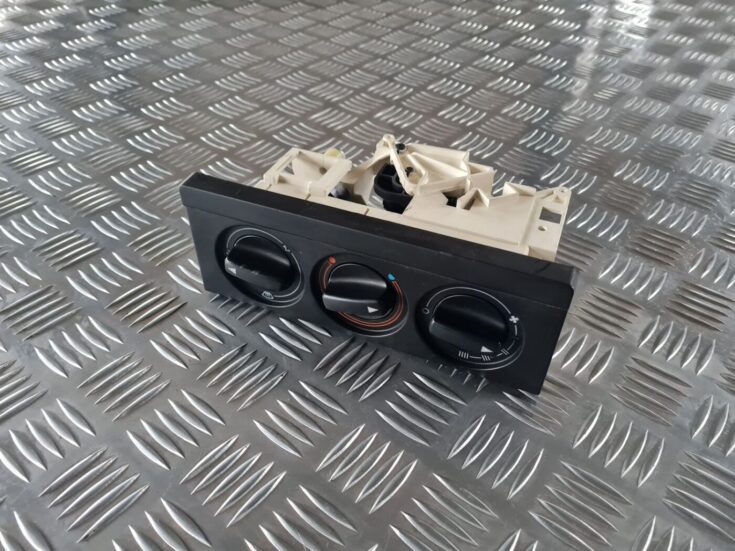 Klimata kontroles bloks priekš AUDI 80 1991