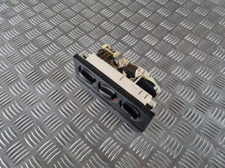 Klimata kontroles bloks priekš AUDI 80 1991