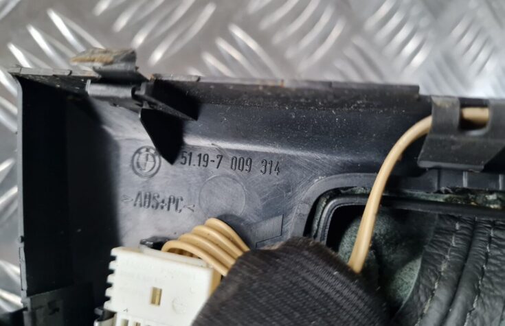 Pārnesumu pārslēgšanas kloķa auduma pārvalks priekš BMW 6 E63 645 2004