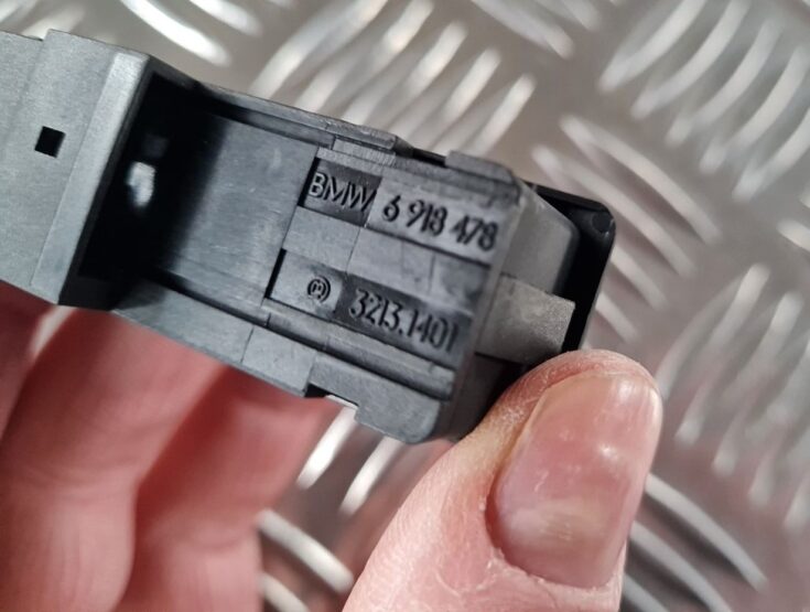 SOS ārkārtas zvana poga priekš BMW 6 E63 645 2004