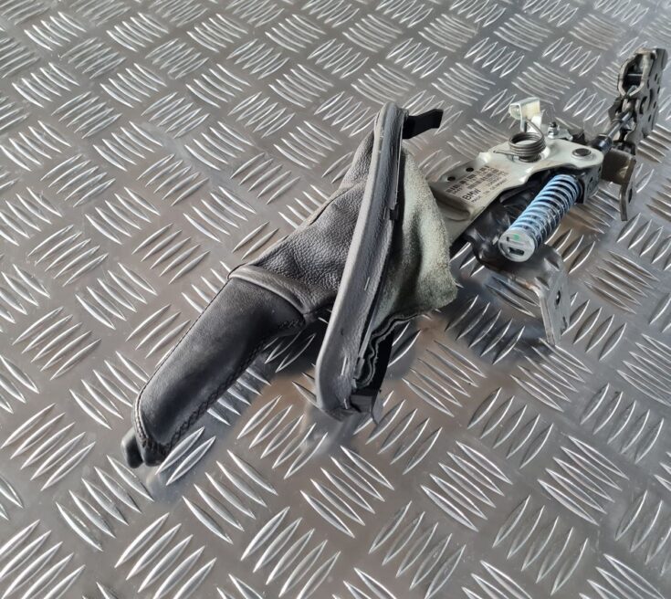 Stāvbremzes svira priekš BMW 6 E63 645 2004