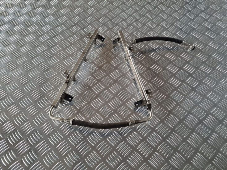 Degvielas sadales caurule priekš BMW 6 E63 645 2004