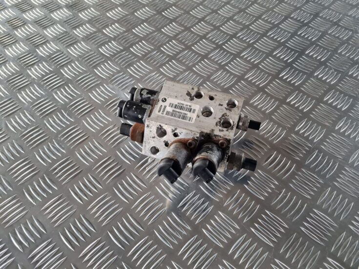 Piekares hidrauliskais bloks Dynamic Drive priekš BMW 6 E63 645 2004
