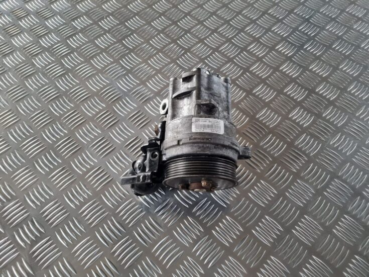 Hidrauliskais pastiprinātājs priekš BMW 6 E63 645 2004