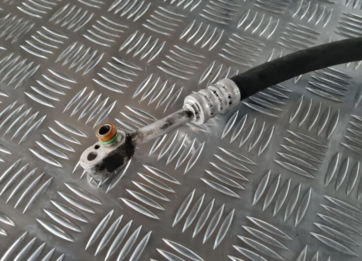 Gaisa kondicioniera caurule priekš BMW 6 E63 645 2004