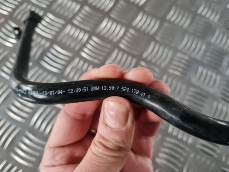 Degvielas tvertnes ventilācijas caurule priekš BMW 6 E63 645 2004