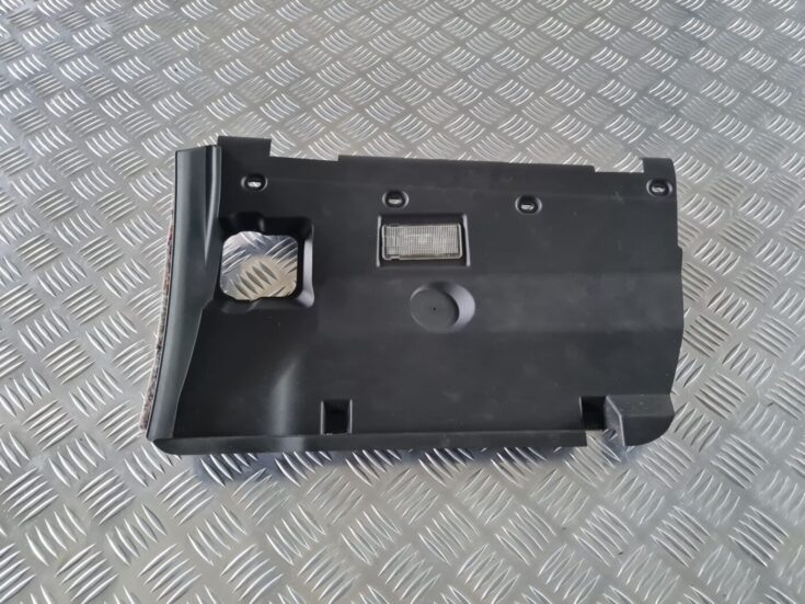 Mērinstrumentu paneļa apakšēja apdare priekš BMW 6 E63 645 2004