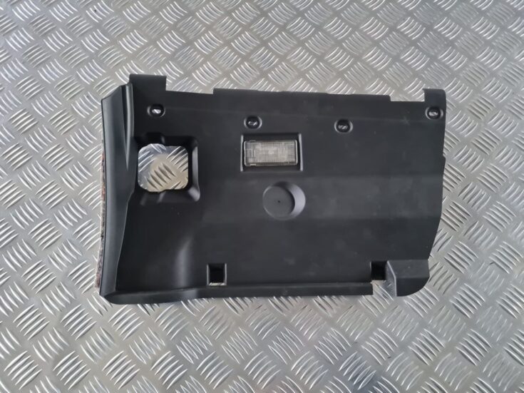 Mērinstrumentu paneļa apakšēja apdare priekš BMW 6 E63 645 2004