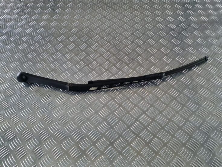 Vējstikla slotu turētājs priekš BMW 6 E63 645 2004