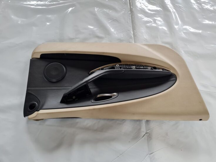 Priekšējo kreiso durvju apdare priekš BMW 6 E63 645 2004
