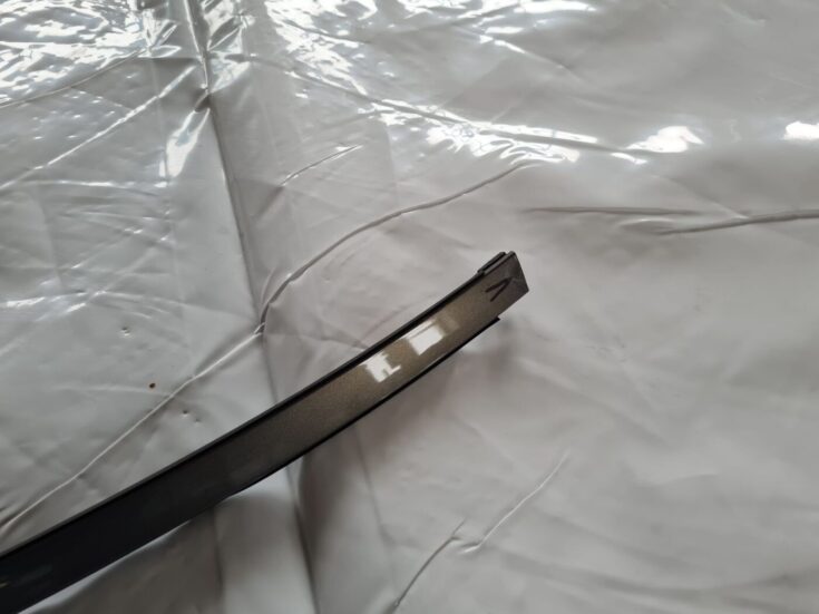 Jumta moldings priekš BMW 6 E63 645 2004