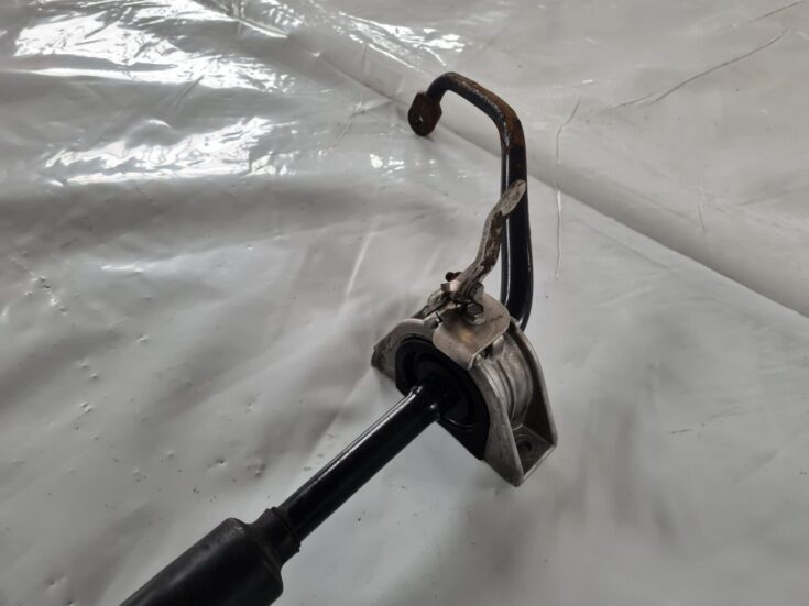 Priekšējais stabilizators priekš BMW 6 E63 645 2004