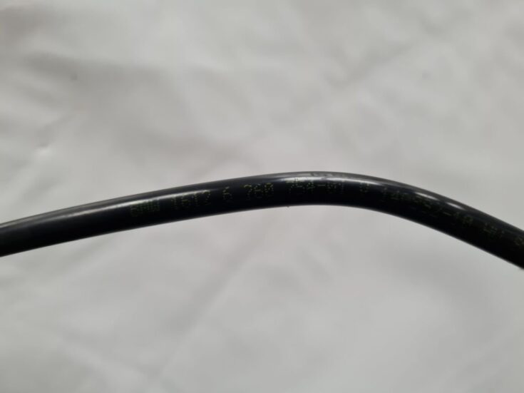 Degvielas caurule priekš BMW 6 E63 645 2004
