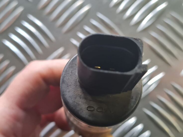 Mazgātāja šķidruma sūknis priekš VW GOLF 5 2004