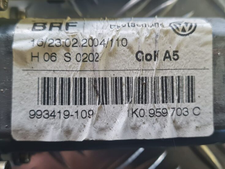 Elektrisko stiklu motors priekš VW GOLF 5 2004