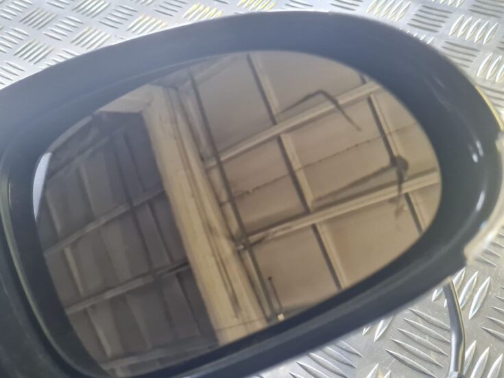 Ārējais spogulis, pa labi priekš VW GOLF 5 2004