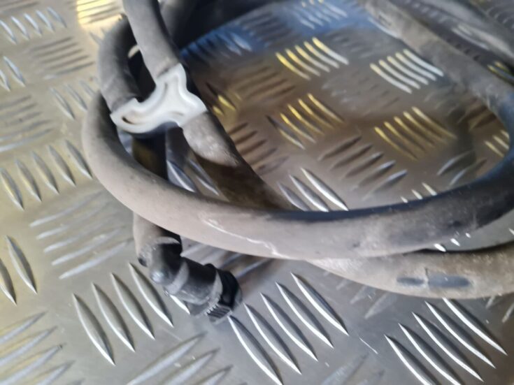 Lukturu mazgātāja sprauslas šļūtene priekš VW GOLF 5 2004