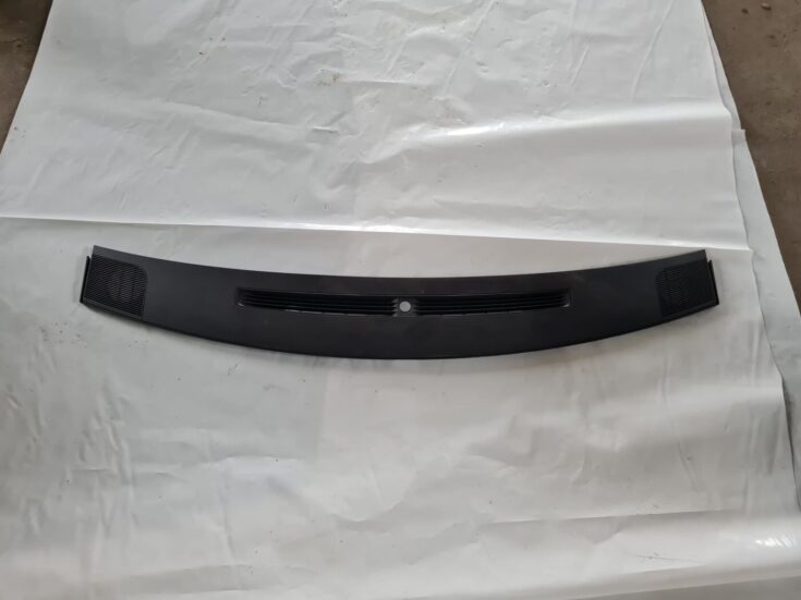 Vējstikla ventilācijas režģis (salonā) priekš DODGE JOURNEY 2010