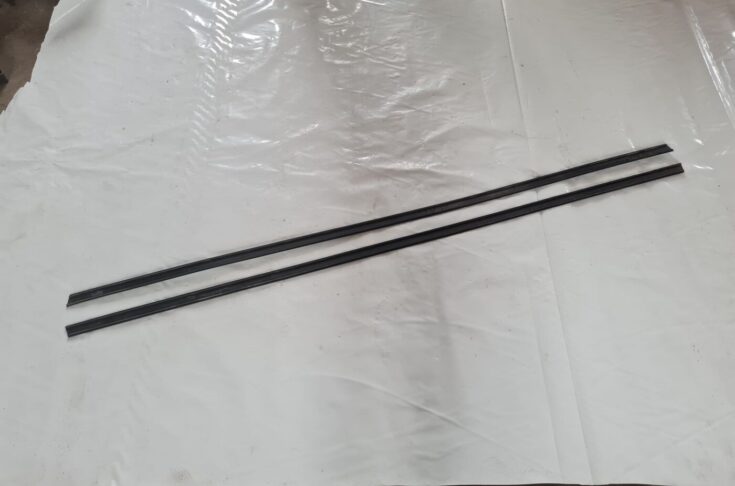Jumta moldings priekš VW PASSAT 2004 UNIVERSAL GREY